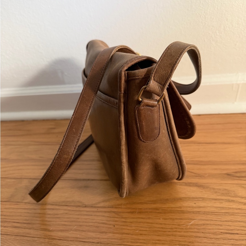 Vintage Coach City Purse in Tan/Camel Leather - Picture 8 of 10